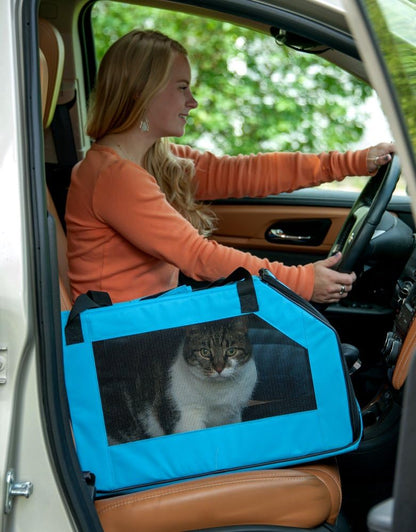 Pet Gear Signature Pet Car Seat & Carrier for Cats and Dogs up to 20-Pounds, Aqua